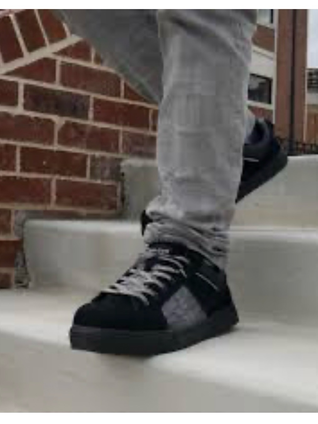 Die Hard Solstice Men’s Low-Top Sneakers In Black With Grey Laces — image 4 of 4